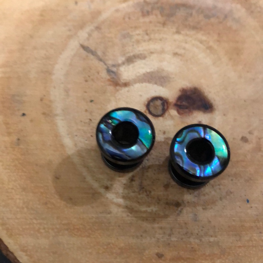Abalone rimmed gauges body jewelry